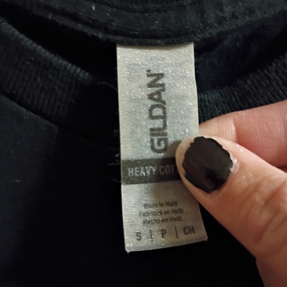 2/$10 Black Graphic Tee "Just One More Chapter" - Picture 4 of 7